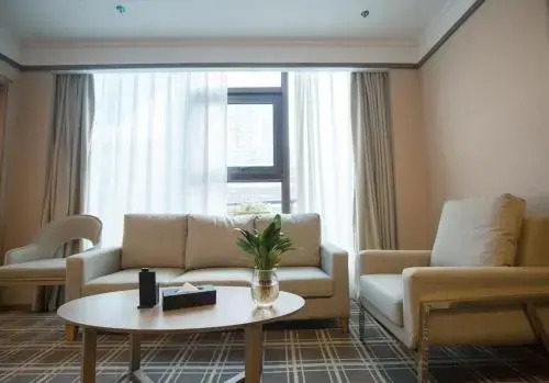 Book & Life Hotel
