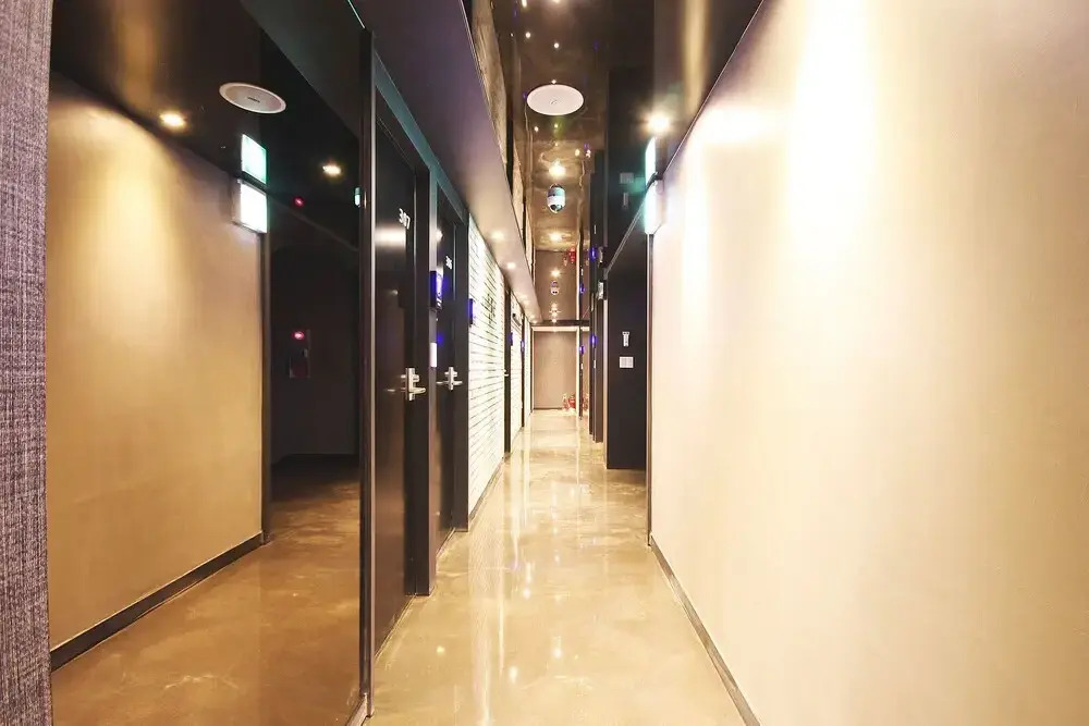 September Hotel