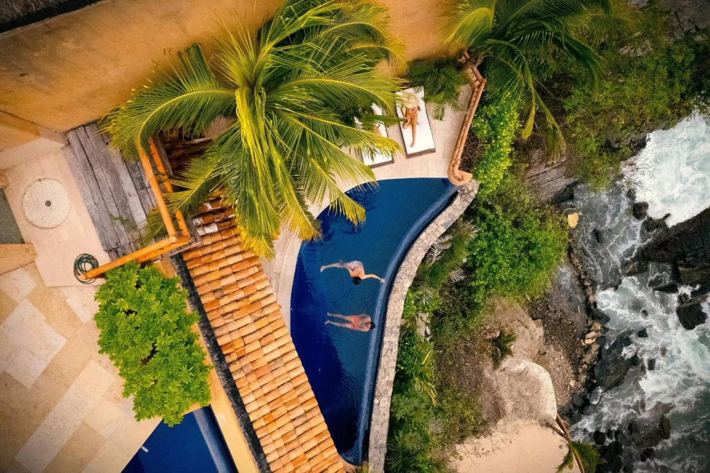 Villa Peninsula