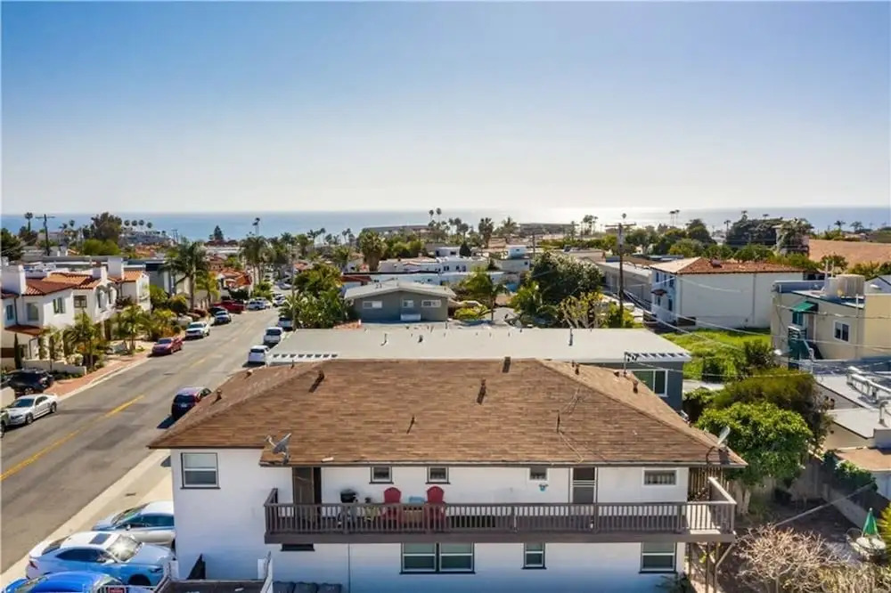 Walk To Beach 2BR Top Location - AA