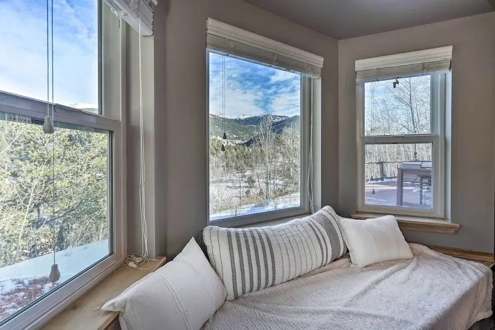 Hot Tub, Deck & Grill: Mtn-view Divide Cabin