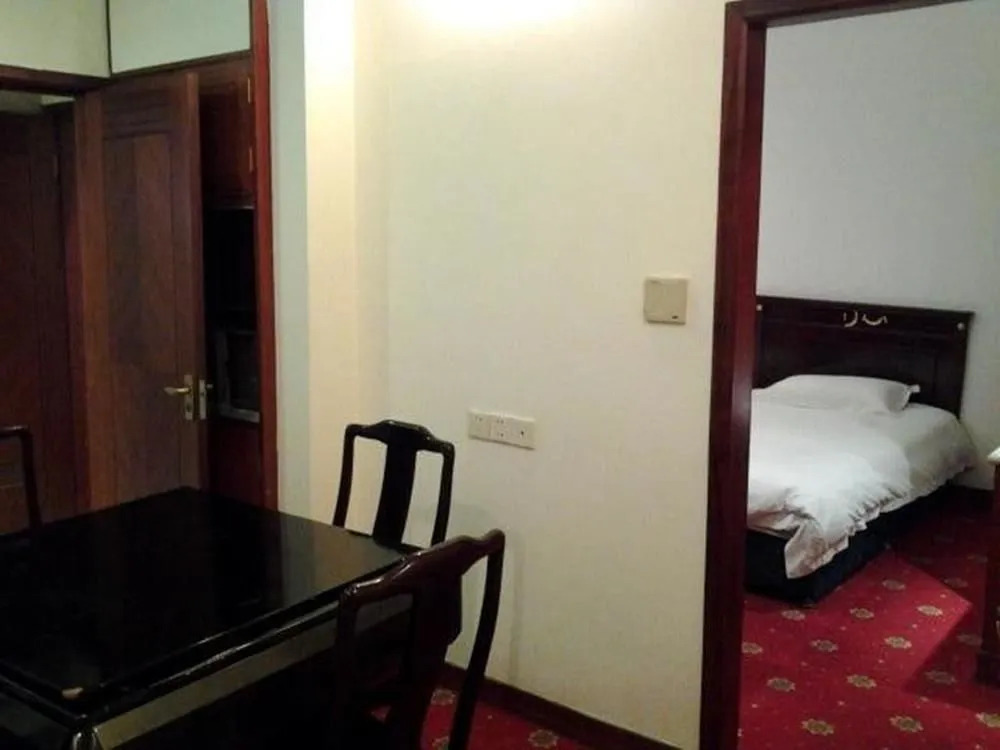 Shanghai Motel 168