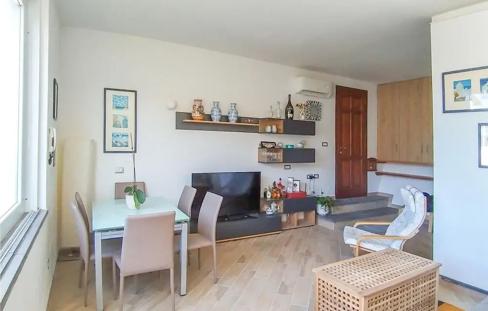 Awesome Apartment in Ischia With Wifi and 2 Bedrooms