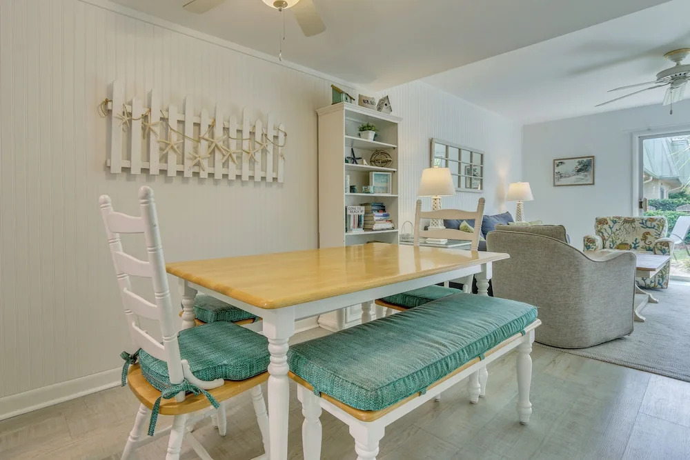 Walk to Beach! Hilton Head Island Escape w/ Pool