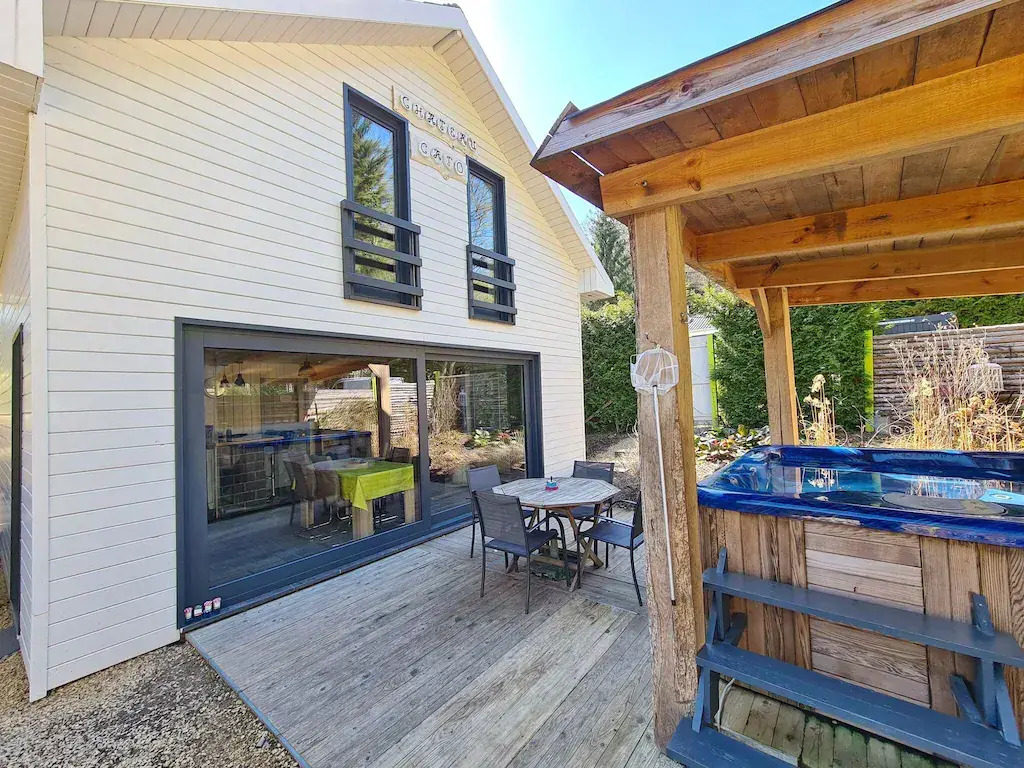 Chalet Near Durbuy With Garden & BBQ