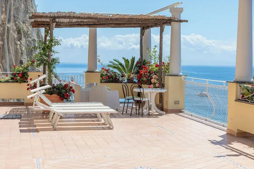 Apartments Amalfi Design Sea View accessible by 250 steps