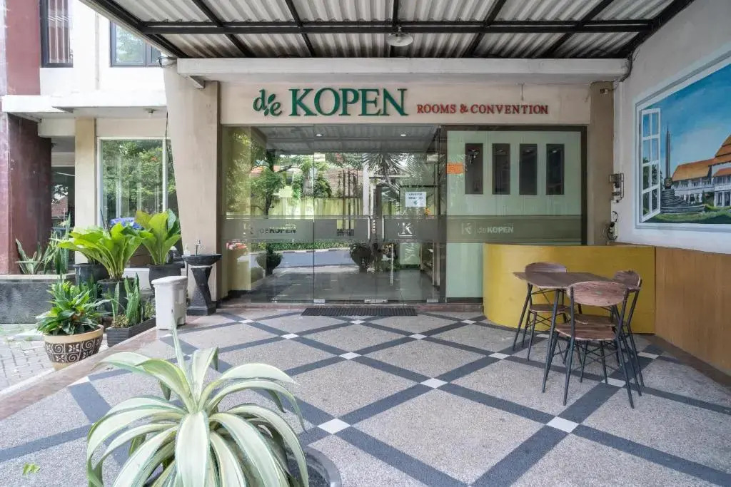 Urbanview Hotel de Kopen Malang by RedDoorz