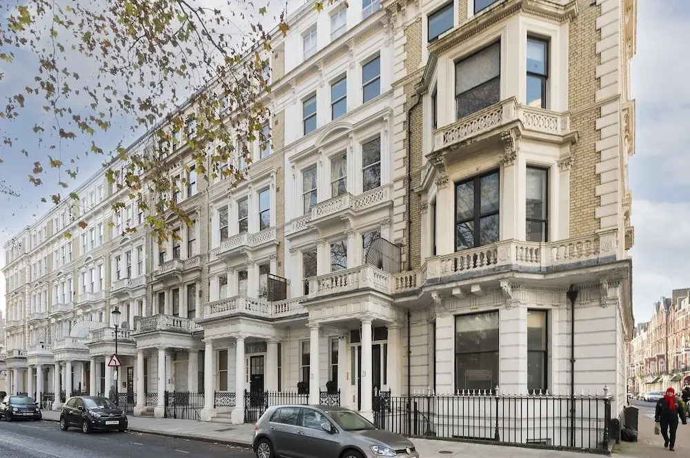 3 Bed Kensington Garden Flat