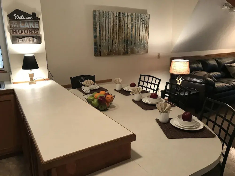 Norfork Lake Ozark Mountain Lodge