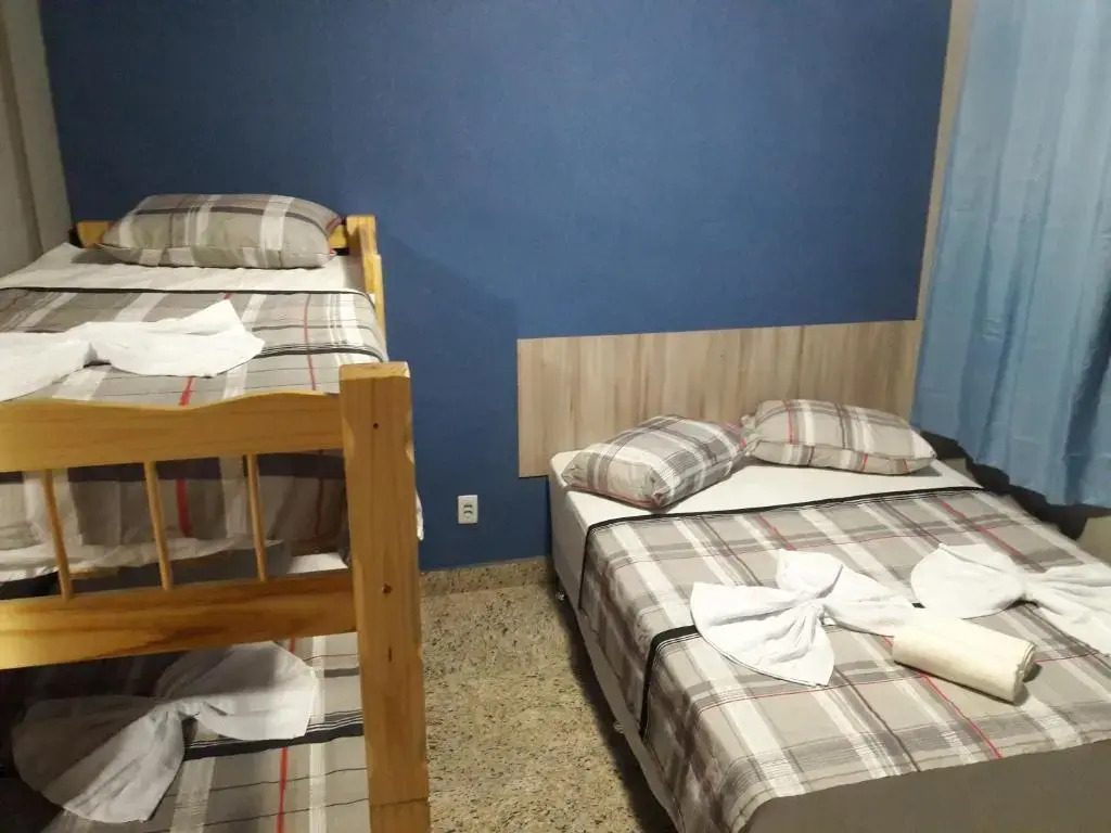 Hostel Falcão-Suites Privativas com Ar Condicionado