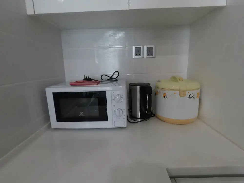 3R2B Seaview Condo