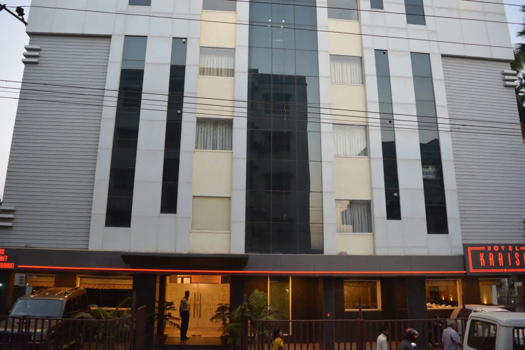 Krrish Clarks Inn