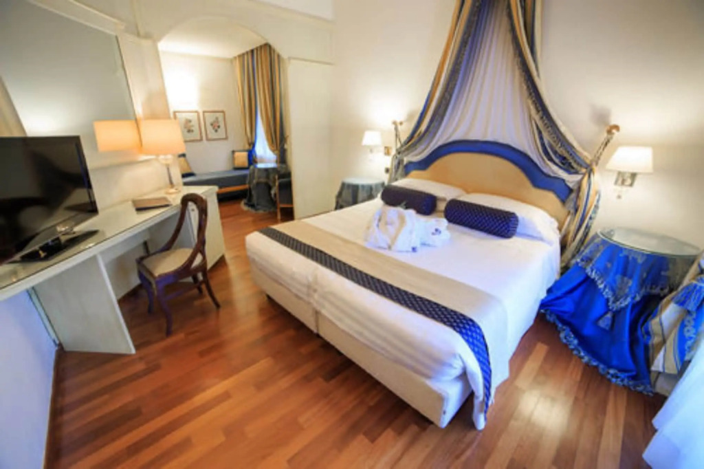 Hotel Jolanda