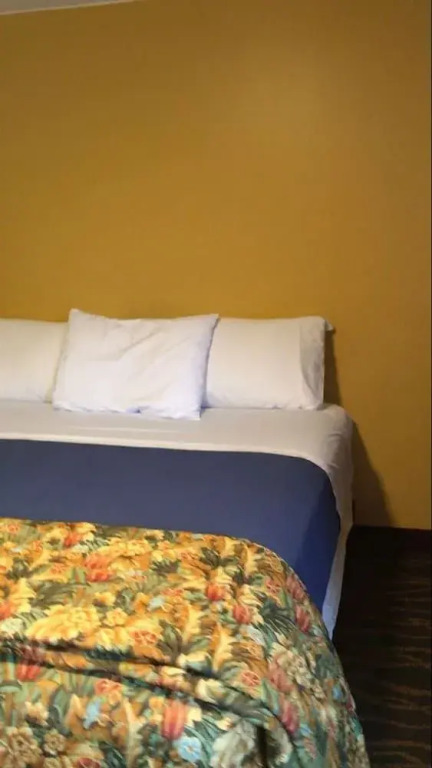 Relax Inn