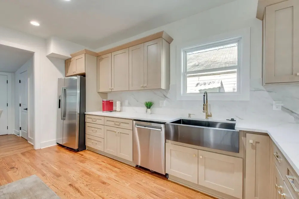 < 4 Mi to Mercedes-benz: Modern West End ATL Stay
