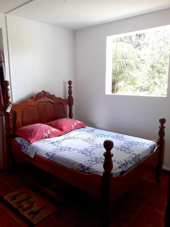 House with 3 Bedrooms in Pointe Noire, with Wonderful Mountain View, Furnished Garden And Wifi - 1 Km From the Beach