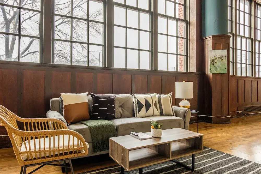 1 & 2 BR Apts w/ Gym, WiFi & Laundry by Frontdesk
