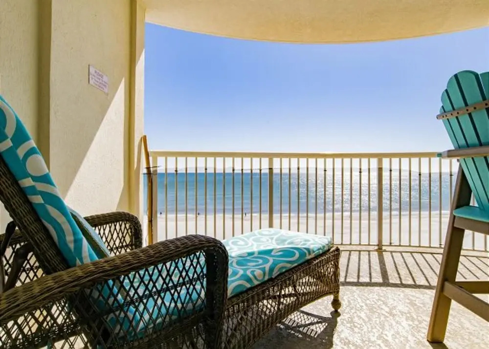 Royal Palms 604