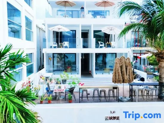 Sanya cloud sail dream homestay