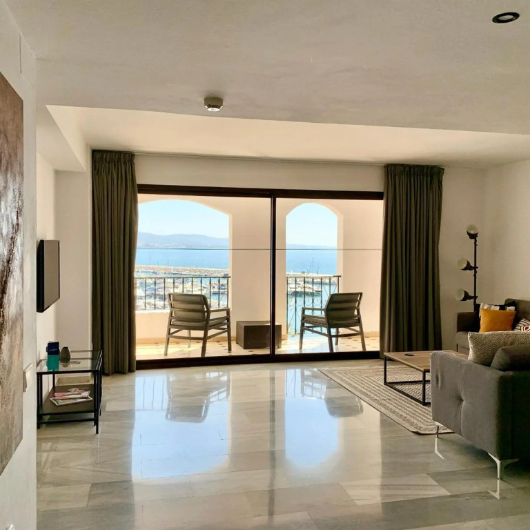 Benabola Hotel & Suites
