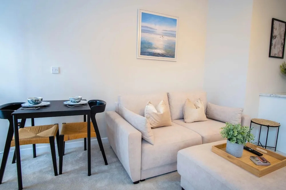 Station Road - 1 Bedroom Apt - Burry Port