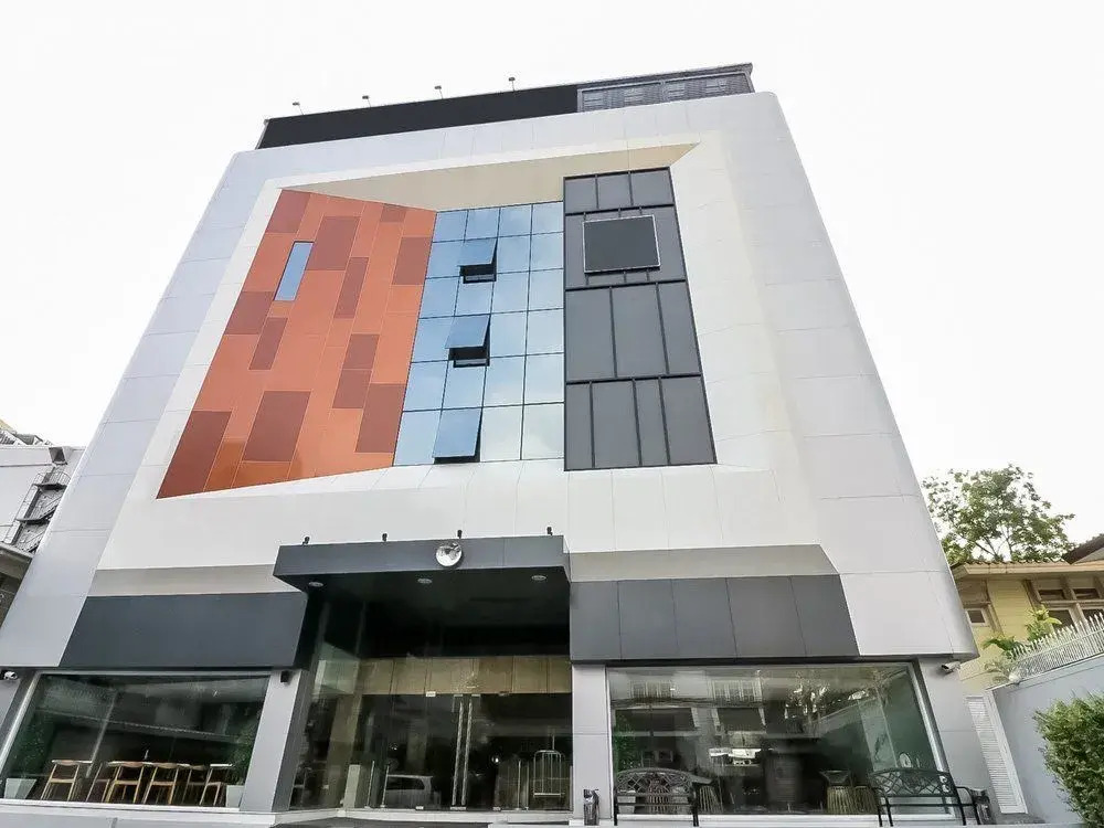 Nida Rooms Petchburi Crown 21 at Cubic Hotel