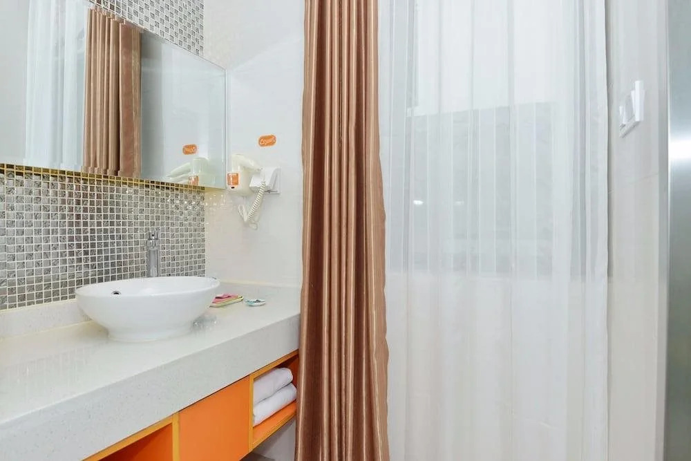 Lijing Selected Hotel