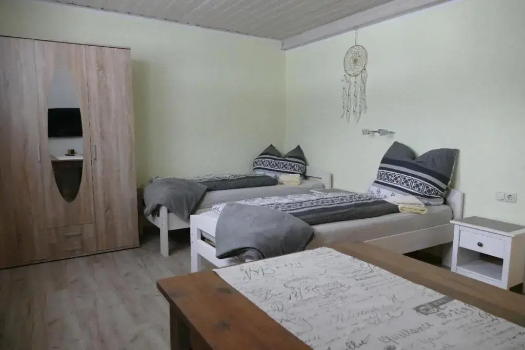 Pension Hüttendorf 49 gradnord