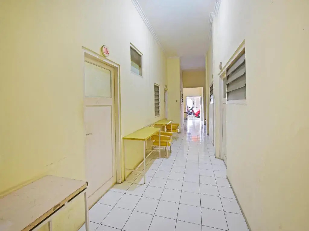 OYO 3722 Hotel Mutiara