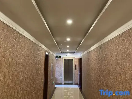 Wolong Hotel