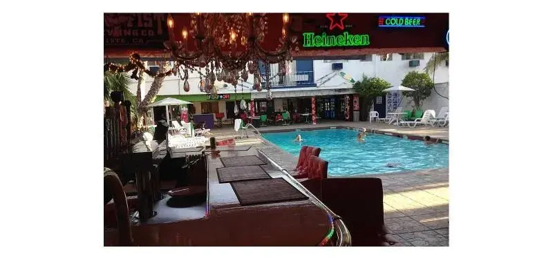 Crown Airport Hotel