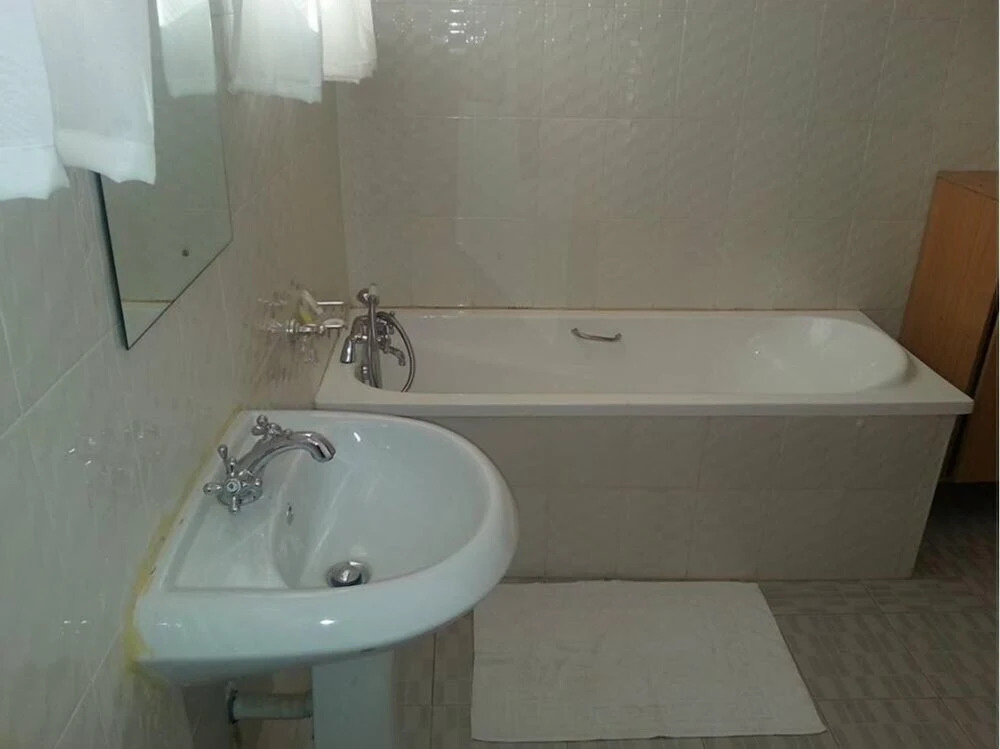 Eleon Inn Hotel