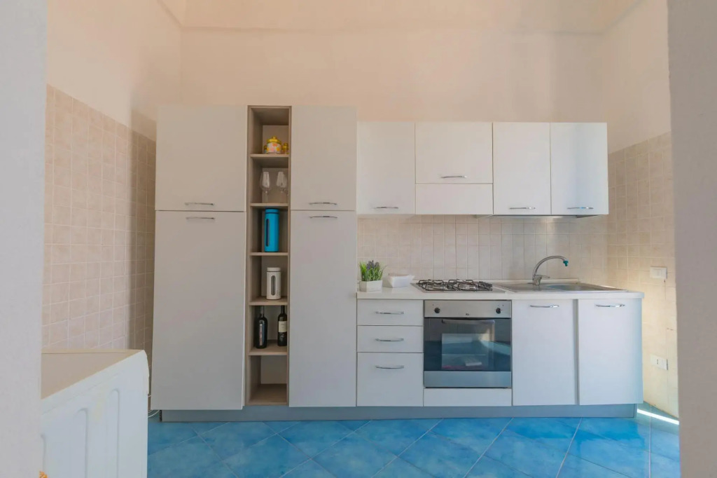 Holiday home with sea view in Castro, on the Adria-Marinè