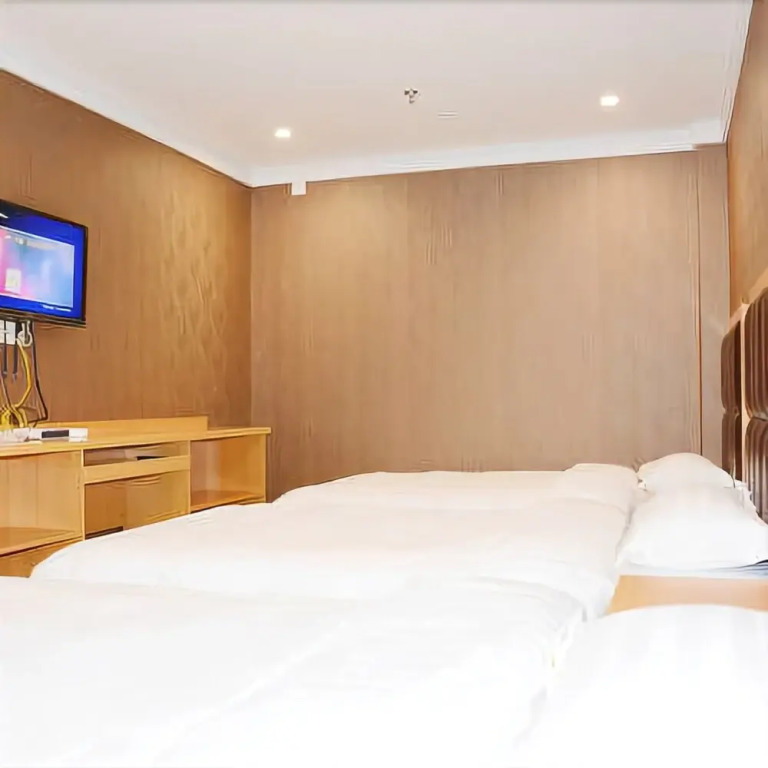 100inn Disney Airport Hotel