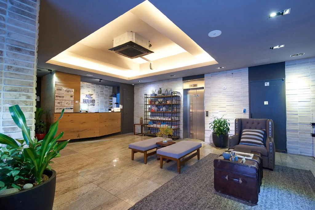 Hound Hotel Seomyeon-Beomcheon