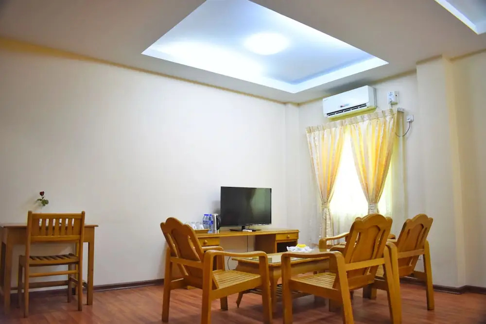 Shwe Poe Eain (1) Hotel