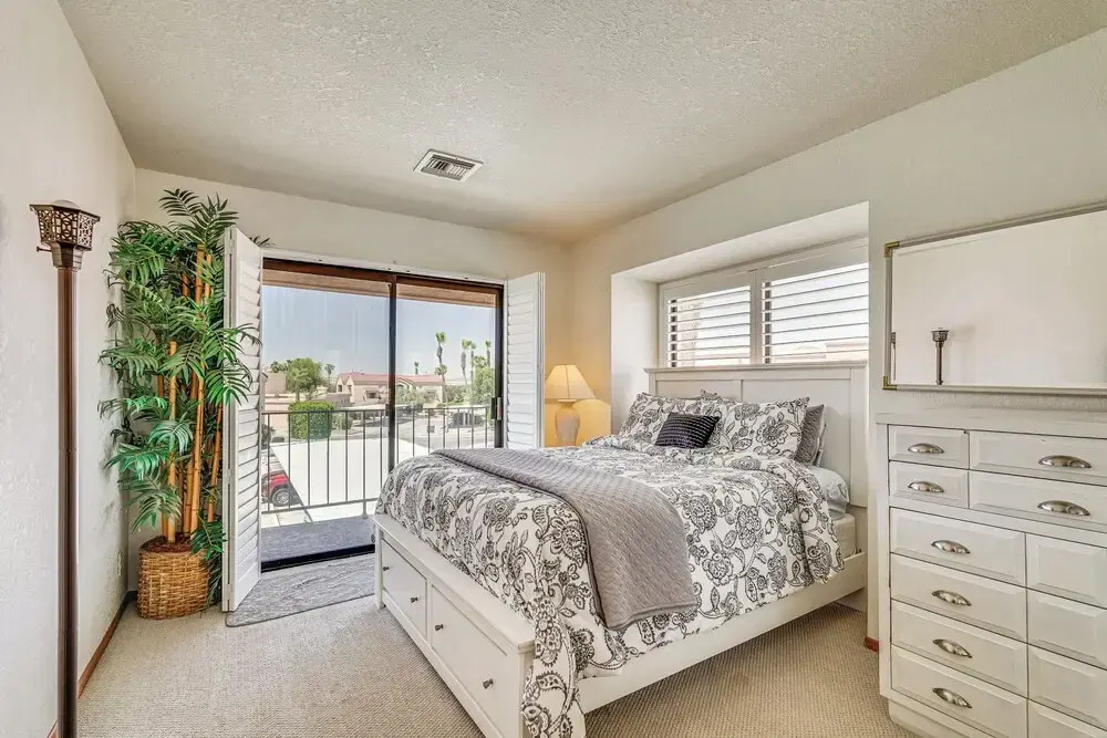 Walk to Lake Havasu Beaches: Condo w/ Pool Access!