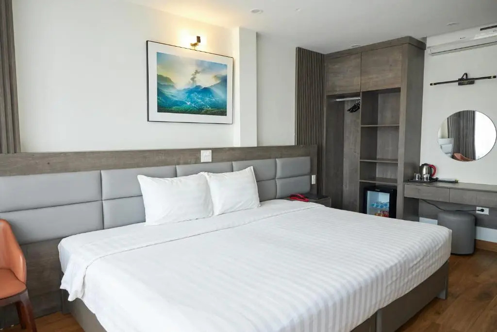 Van Nam Hotel