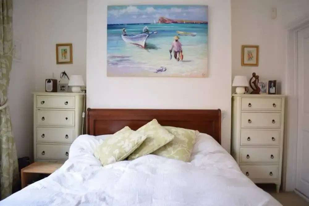 2 Bedroom Maisonette With Roof Terrace Sleeps 4