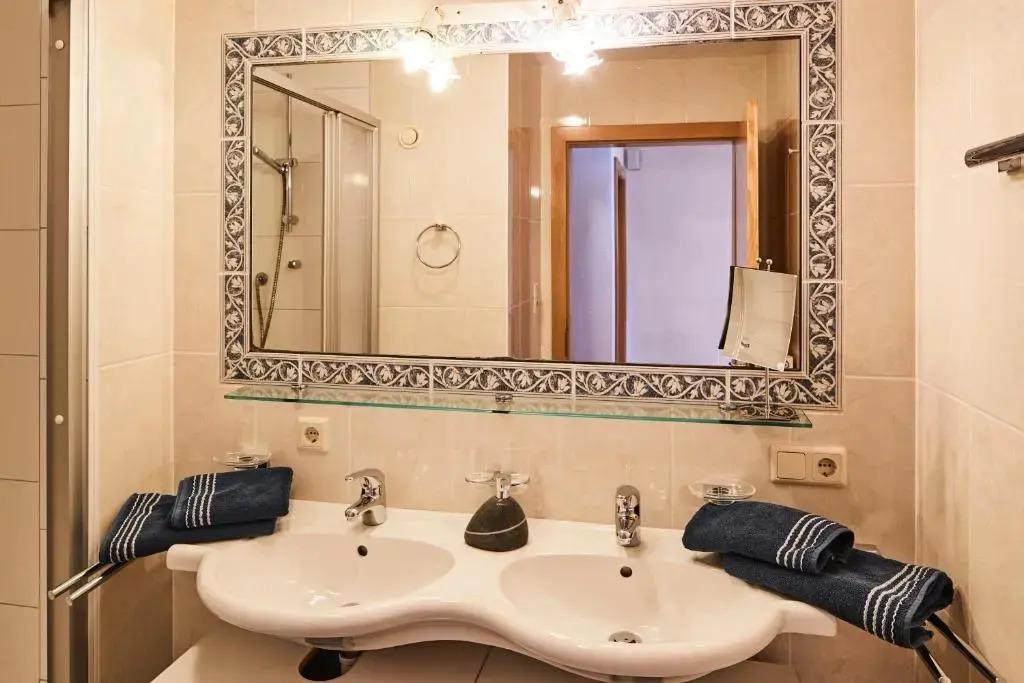 HOLIDAY - Apartments Kuprian