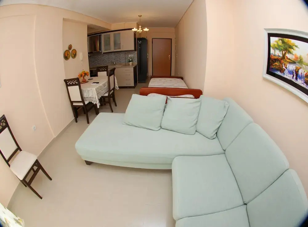 Ertis Apartments