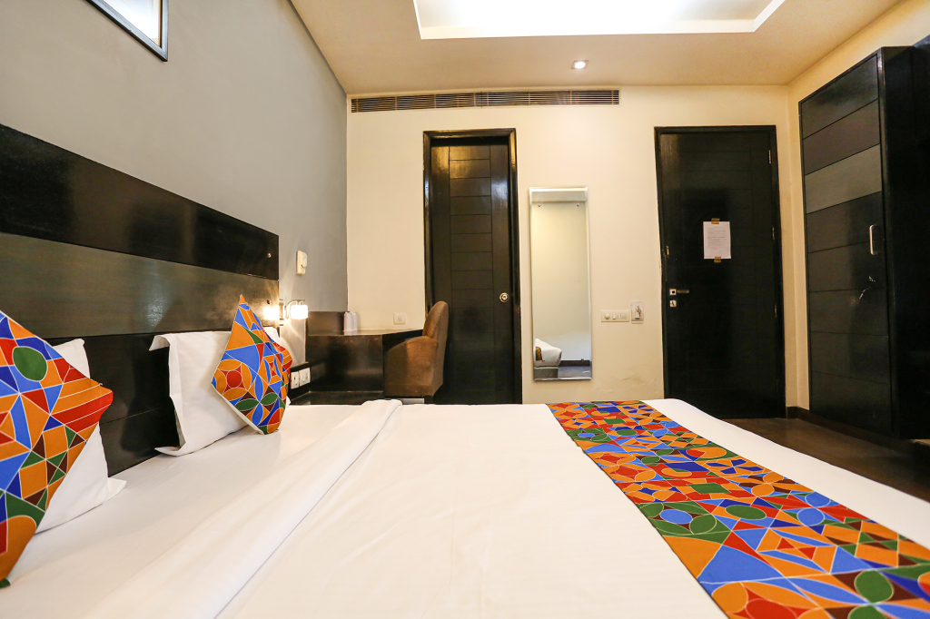 Capital O 605 Hotel Camria