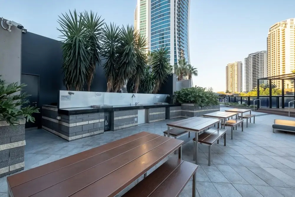 Circle on Cavill Apartments - Hosted by Wow Stay - No Parking Included