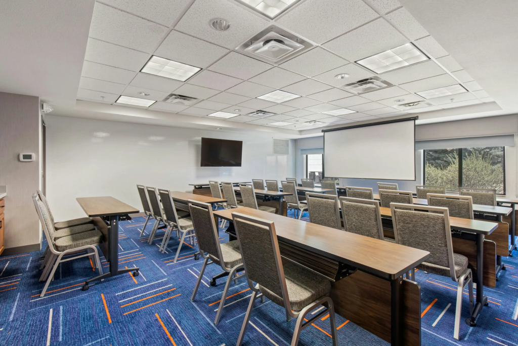 Hampton Inn & Suites Greeley