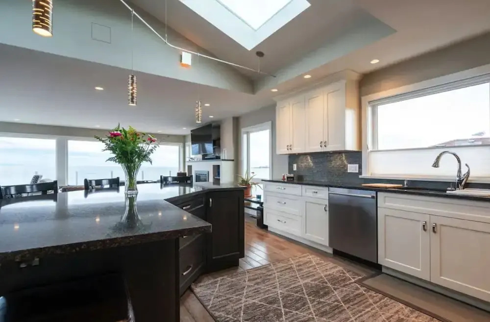 *10 Mile Point Stunning Oceanfront
