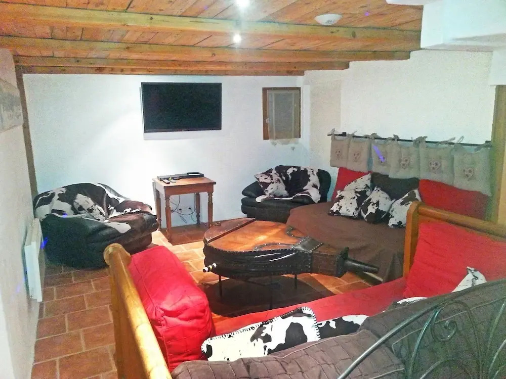 Charming Cottage Located in a Small Traditional Mountain Village