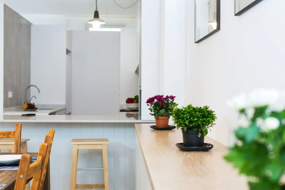 Montaber Apartments - Trafalgar