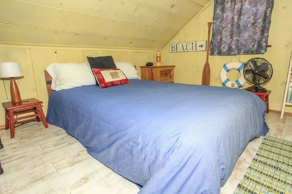 A Sweet Pine Cabin -  3Br/1BA/WiFi/Roku/Netflix