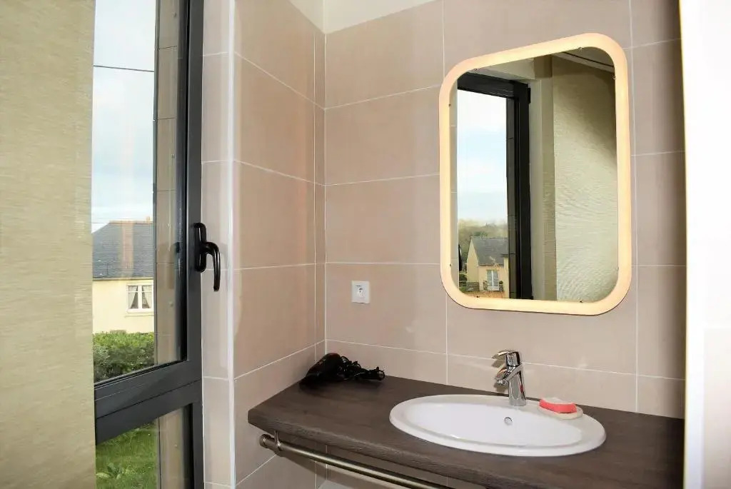 Maison neuve de plain-pied avec WIFI classée 3 étoiles à Trégastel Ref 466
