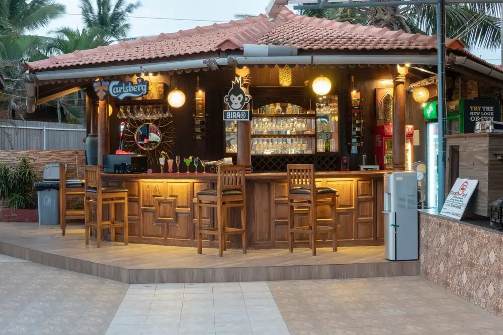 Alcove Beach Resort